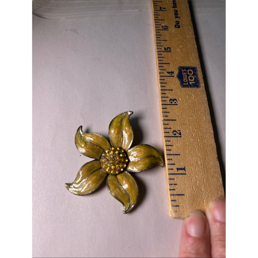 Vintage Style Yellow Enamel Flower Brooch Amber Rhinestone Center Gold Tone Pin